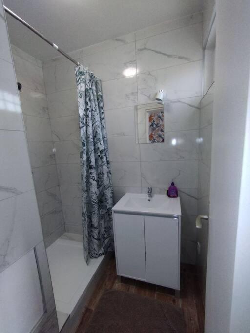 Le Ptit Nid De Louviers Tv/Fibre Apartment Luaran gambar